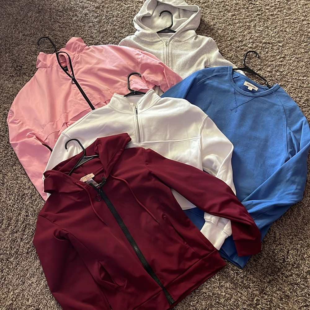 BUNDLE OF 5 HOODIES